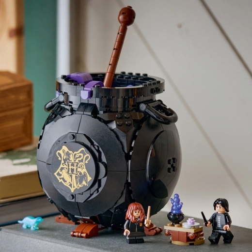 Autentiski piederumi un minifigūriņas