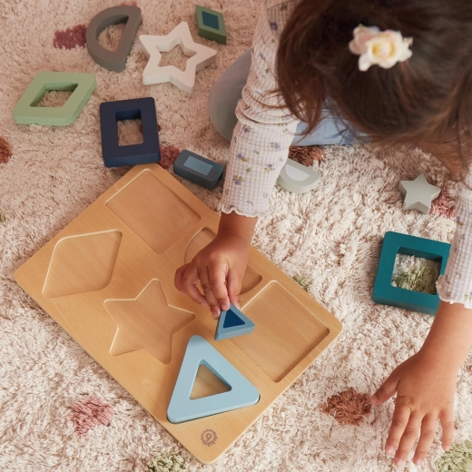 A game that develops thinking