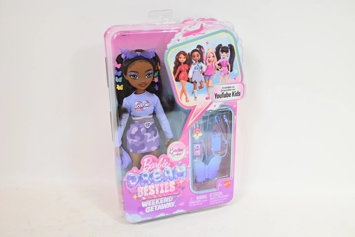 Barbie Dream Besties weekend travel set Weekend Getaway