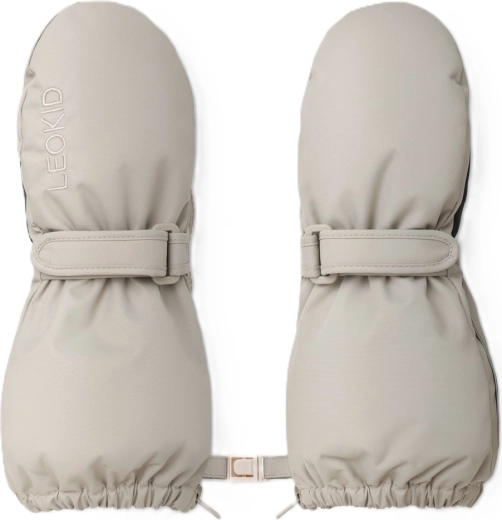 Protection against snow and moisture