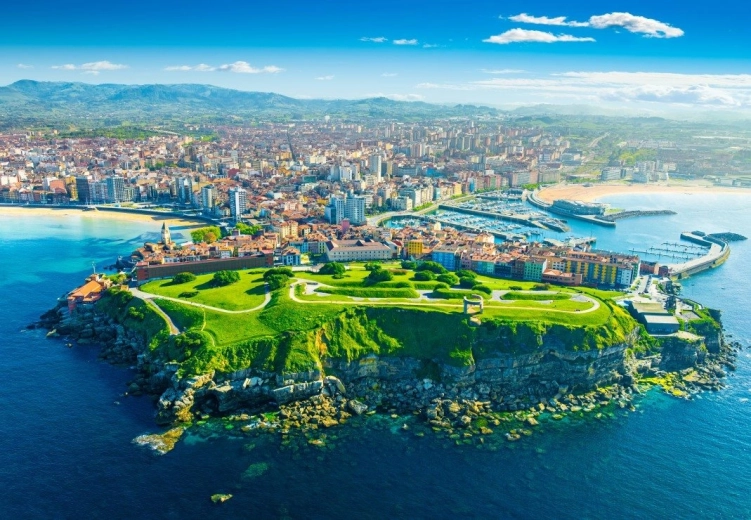 Puzle Skats uz Hihonu (Gijón), Spānija — 1000 gabaliņi