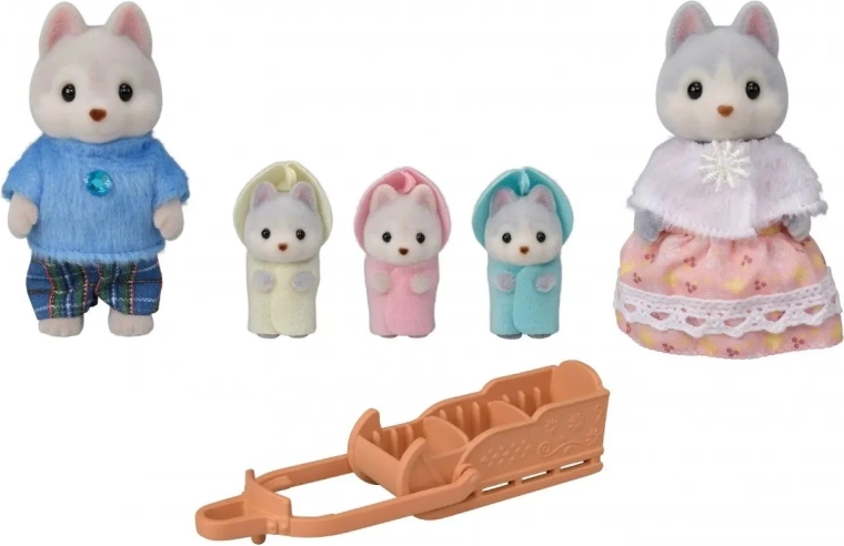 Movable figures with removable clothing
