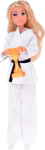 Taekvondo čempione ar trofeju