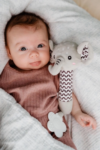 Viegli satverams un maigs plīšs