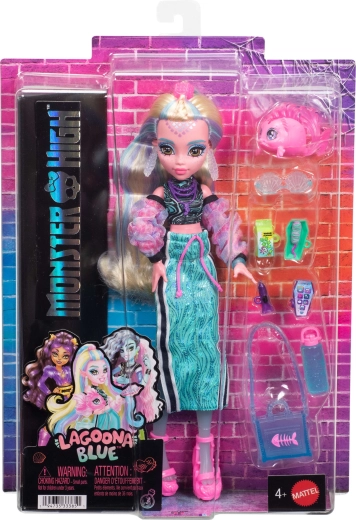 Lagoona Blue’s underwater style