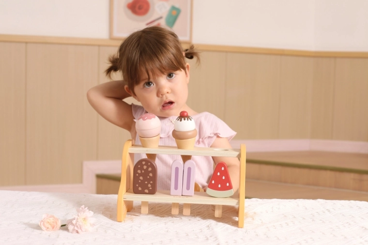 Radoša veikala lomspēle mazajiem pavāriem