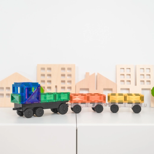 Veidojiet transportlīdzekļus, vilcienus un piekabes