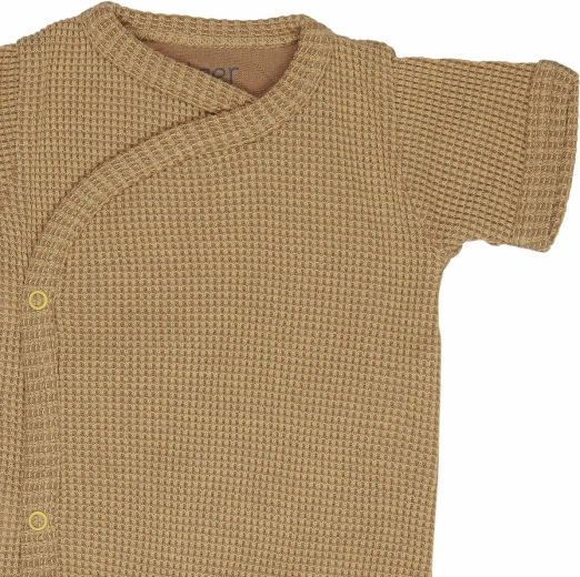 Practical wrap design for easy dressing