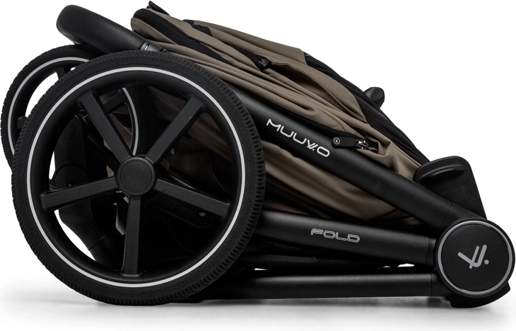Foldable carrycot for maximum space saving