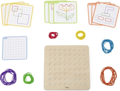 Wooden lacing board with rubber bands and templates