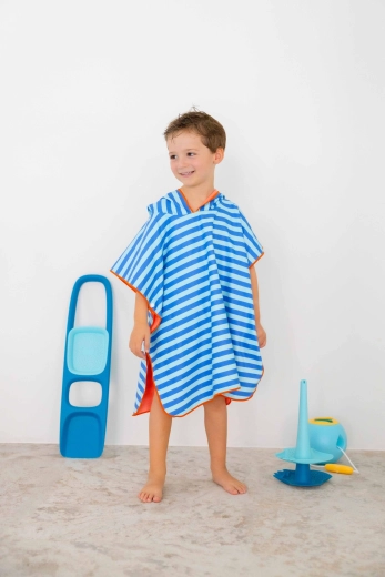 Quut kids’ beach poncho Ocean