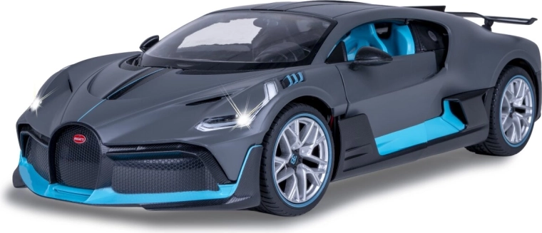 Reālistiska apdare un licencēts Bugatti dizains