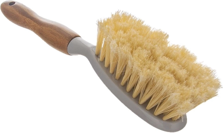 Ergonomiska birste ar bambusa rokturi