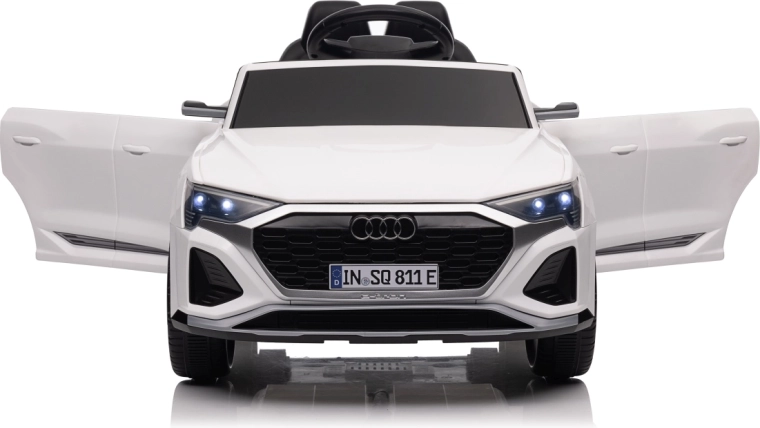 Izklaide, gaismas un reālistisks Audi izskats