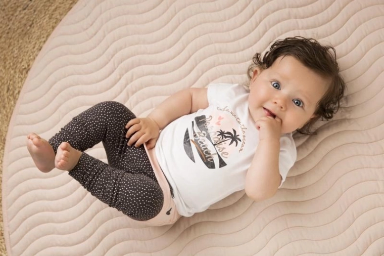 Soft material suitable for all-day wear