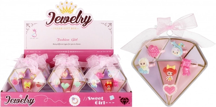 Children's ring set with diamond motif