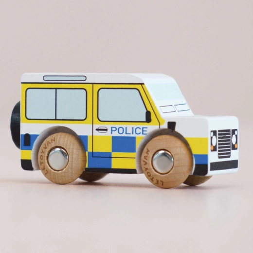 Le Toy Van koka policijas auto Bobby – 1 gab.
