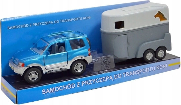 Džips ar piekabi zirgu pārvadāšanai