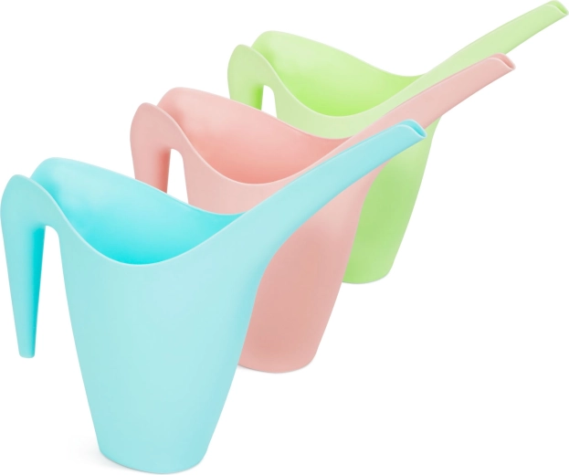 Dizaina plastmasas lejkanna augu laistīšanai, 1,6 l – 1 gab.
