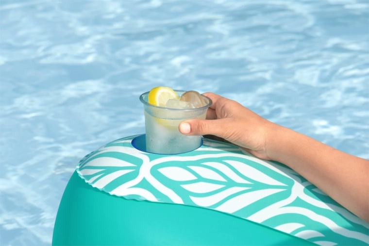 Stabilitāte un praktiskums uz ūdens