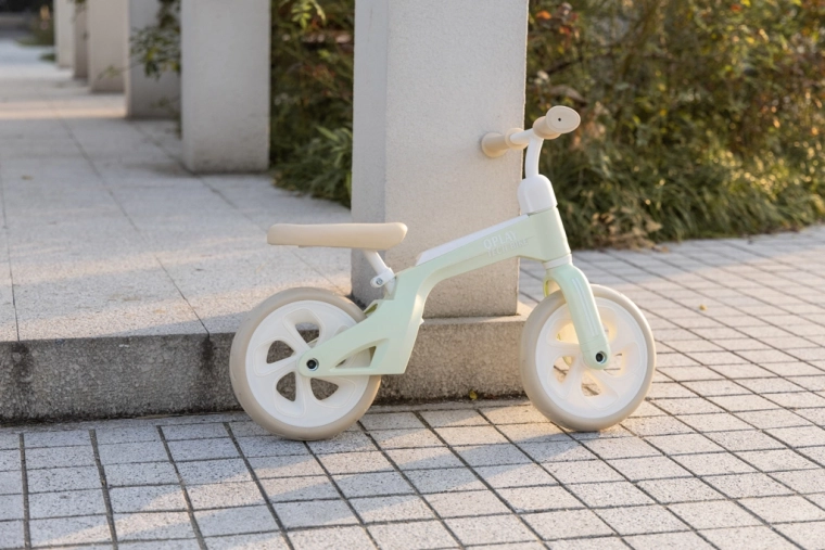 Quiet 10" EVA wheels for a comfortable ride