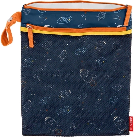 Secure zip closure and clear organization