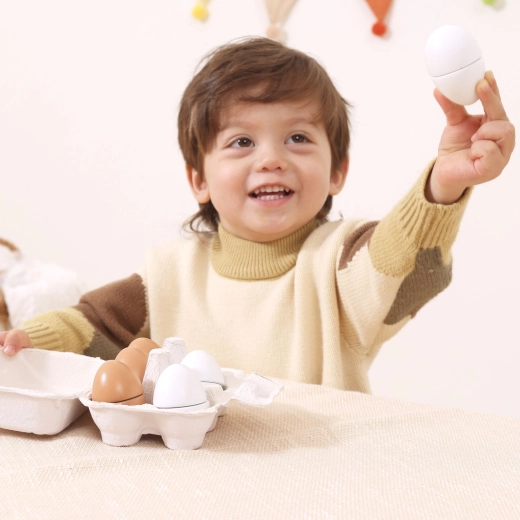 Six eggs for cooking play