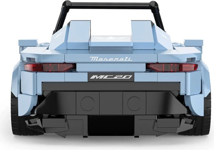 Racing details at the rear