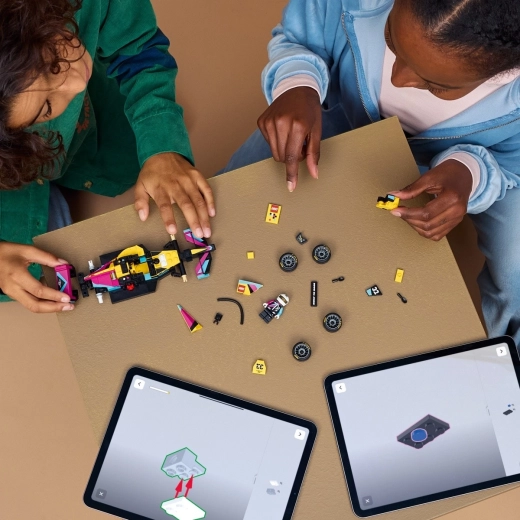 Digital building with the LEGO Builder app