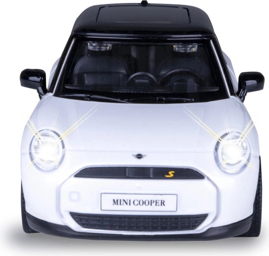 Realistic light and sound effects