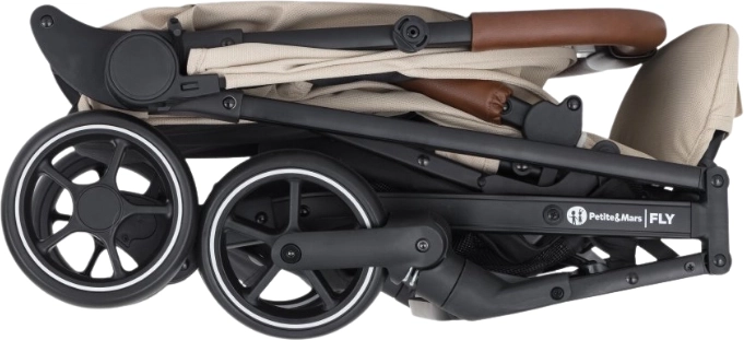 Travel-friendly – stands on its own when folded