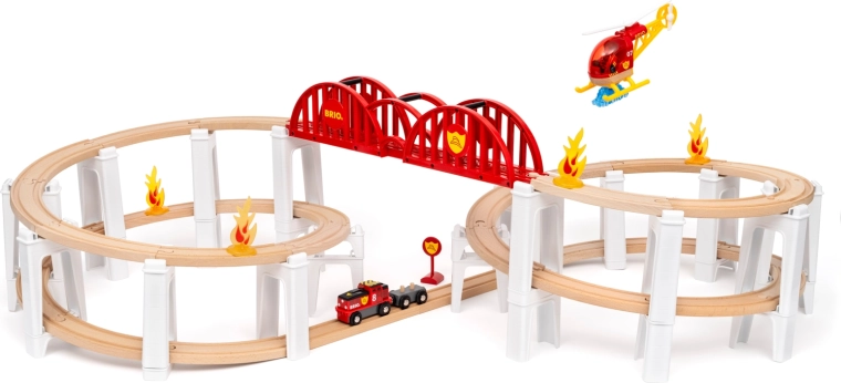Brio World megaspirāle – koka vilcienu trase ar tiltu, ugunsdzēsēju piederumiem un helikopteru