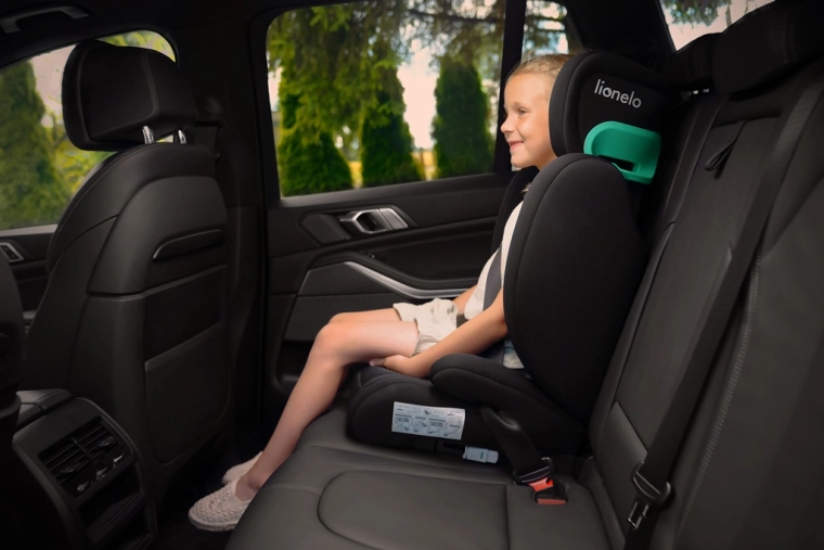 Comfort on long trips and adjustment as the child grows