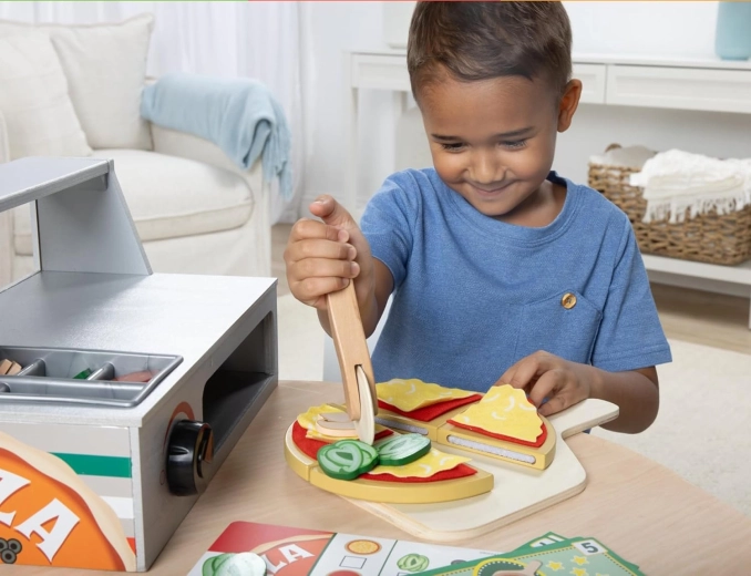 Build your own pizza with Velcro ingredients