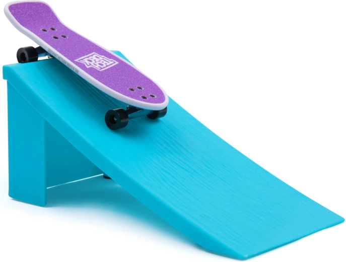 Neona rampa triku trenēšanai