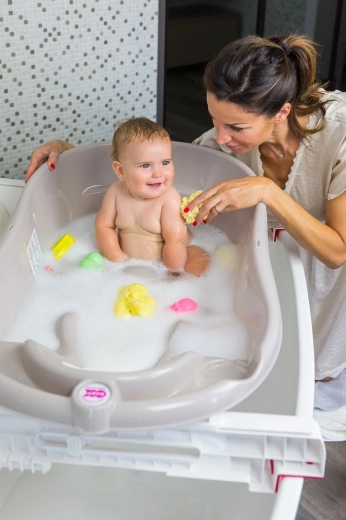 Practical space-saving solution for the bathroom
