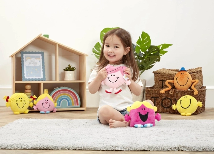 Viegls un lieliski iekļaujas bērna plaukstiņā