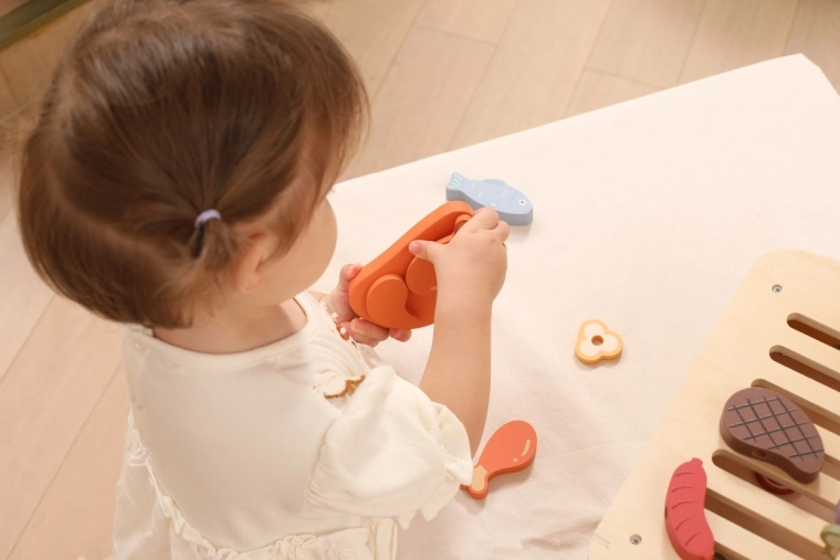 Development of motor skills and imagination