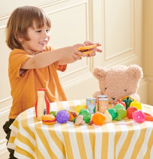 Veicina iztēli un sociālās prasmes