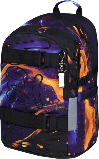 Smart organization with a 15" laptop pocket