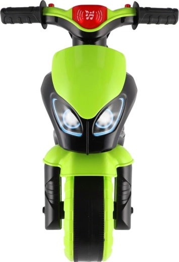 Ergonomiska sēdvieta un stūre