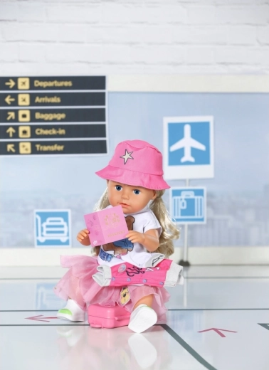Accessories for travel-themed play