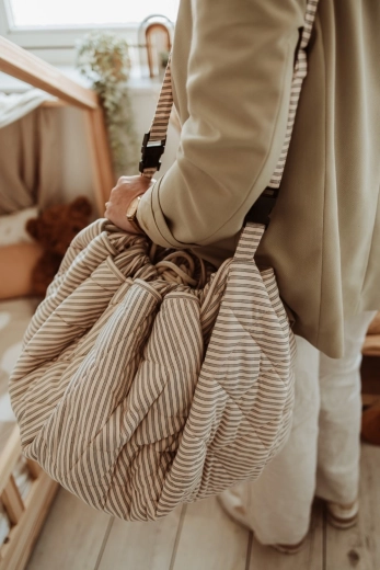 Comfortable carrying thanks to the strap