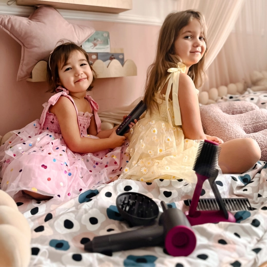 Hair dryer with real airflow