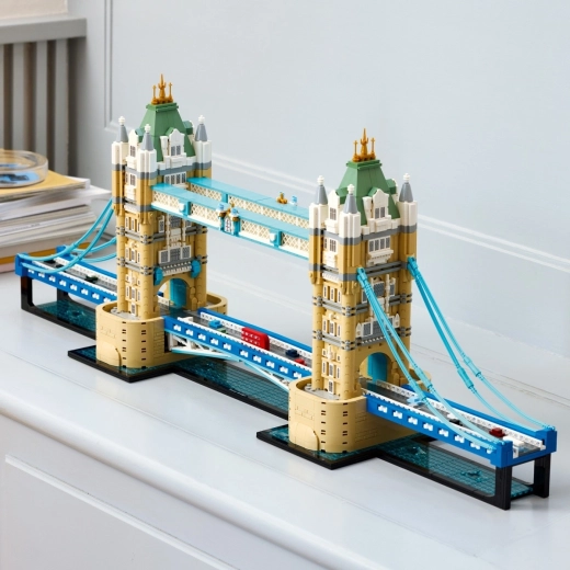 Ikoniskas Tower Bridge detaļas