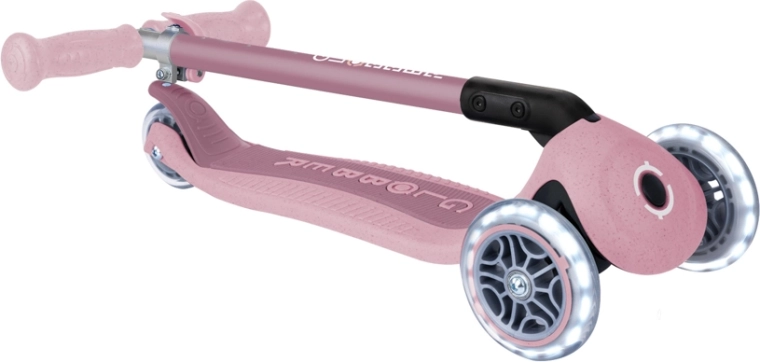 Battery-free LED front wheels