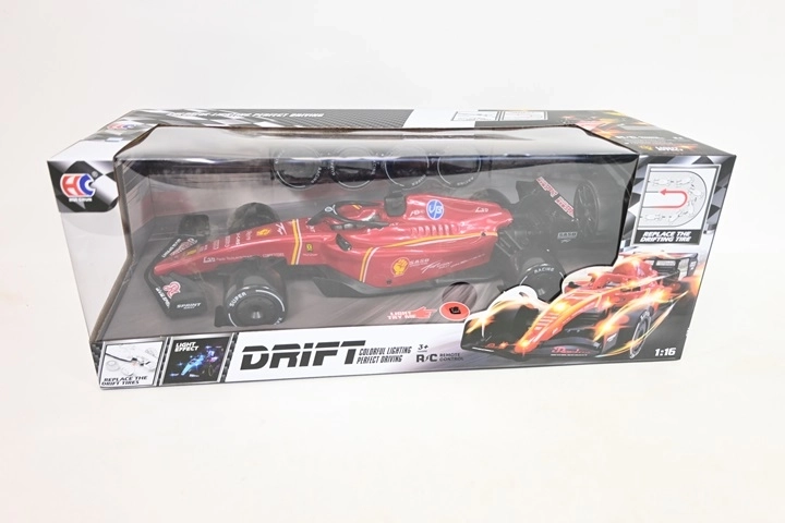RC sacīkšu formula ar akumulatora komplektu