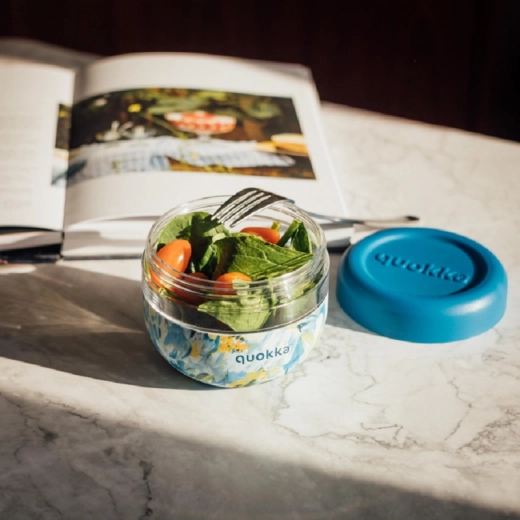 500 ml capacity for a snack and a smaller lunch