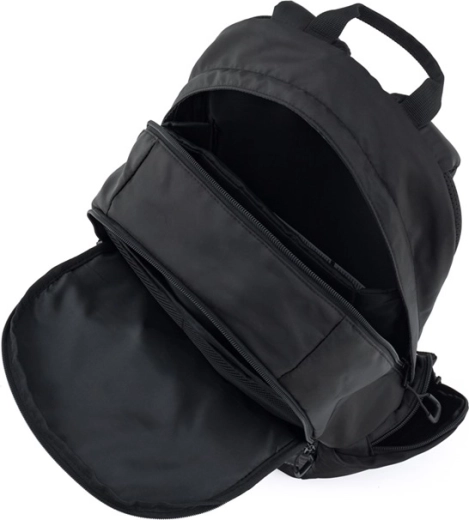 Trīskameru organizācija un klēpjdatora kabata