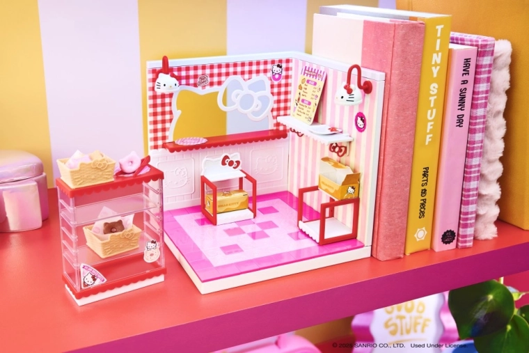 For play and display